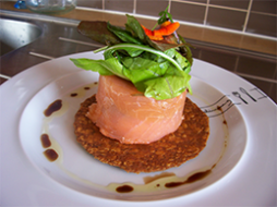 Duo  de saumon au caviar d'aubergine