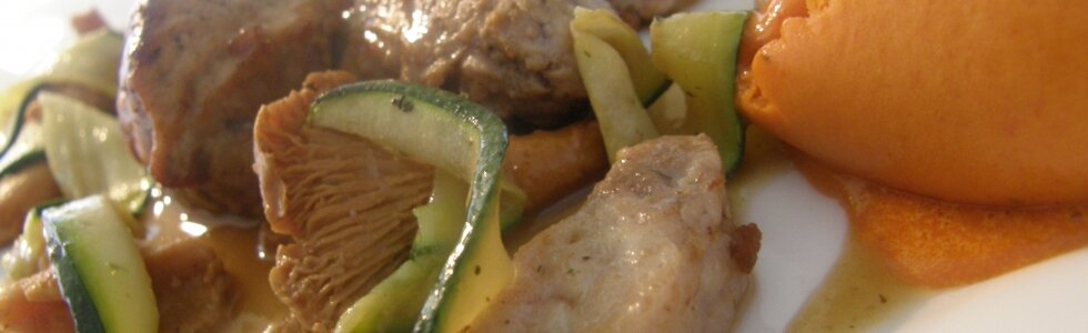 veau, tagliatelles de courgette et glace carotte